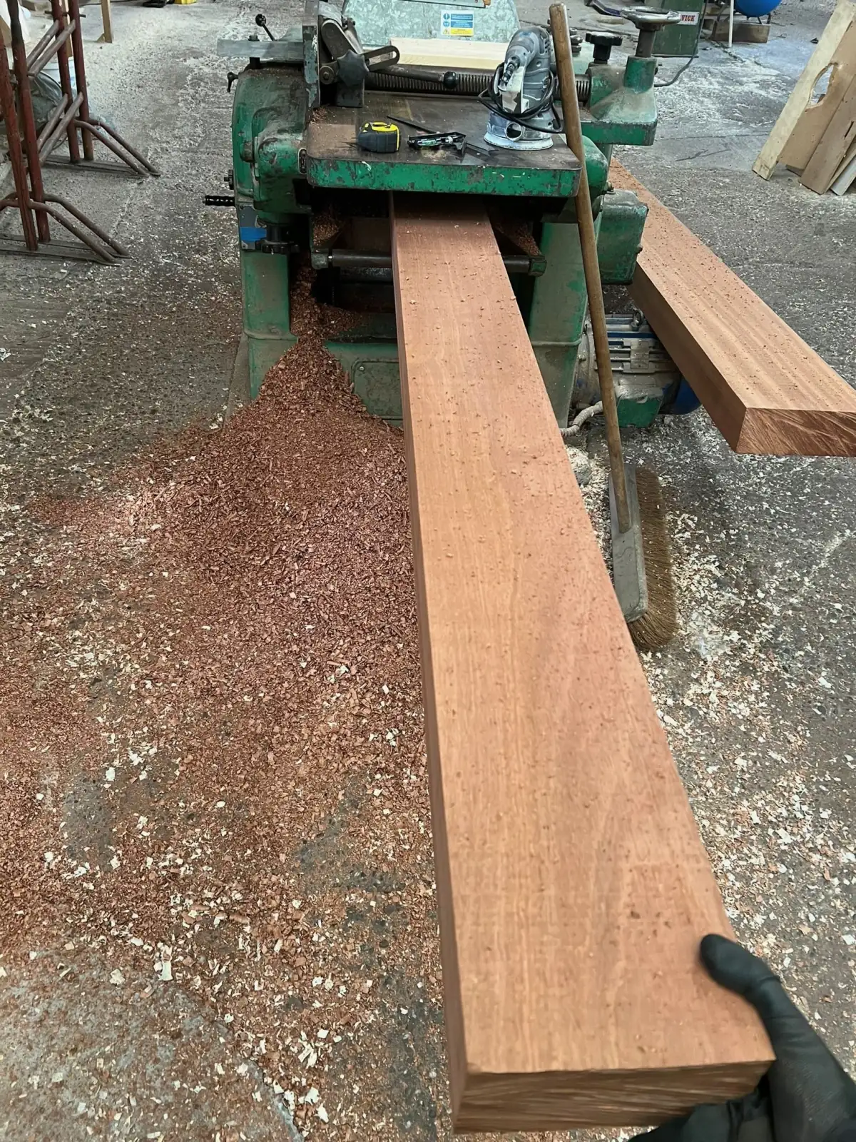 Machining a hardwood section on the thicknesser
